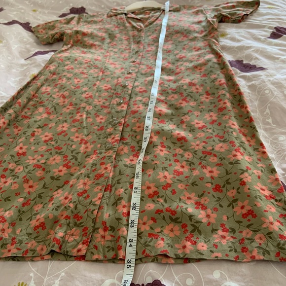 Christopher & Banks Dress size 4, Flower Print. - Picture 9 of 17